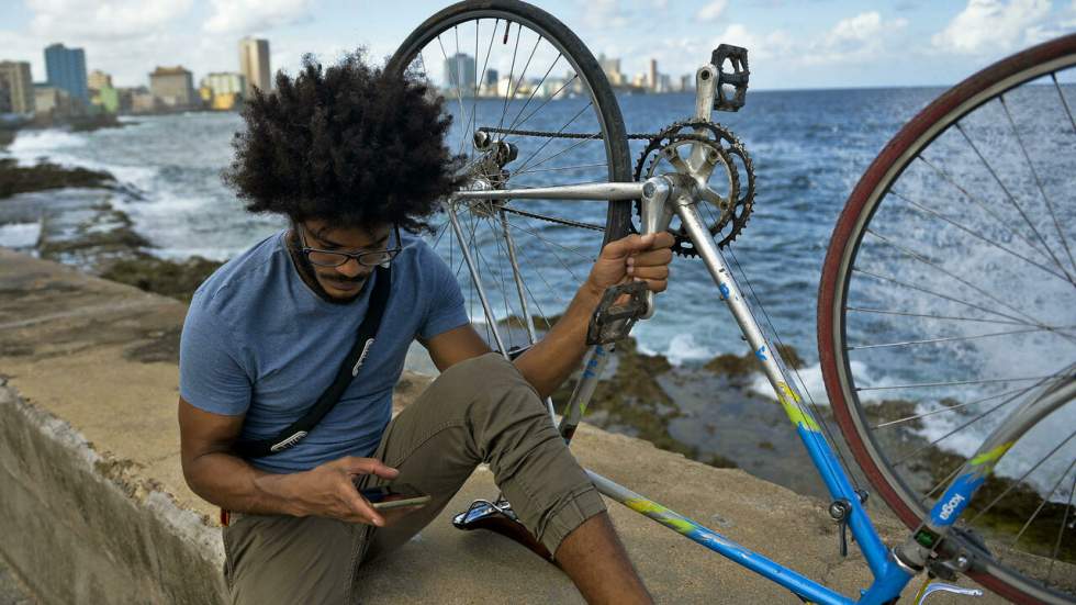 À Cuba, l'Internet mobile révolutionne les modes de vie