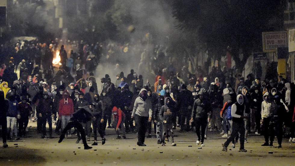 Tunisie : de nouveaux affrontements entre manifestants et forces de l'ordre