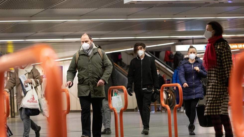 Covid-19 : les masques FFP2 désormais obligatoires en Autriche Covid-19 : les masques FFP2 désormais obligatoires en Autriche