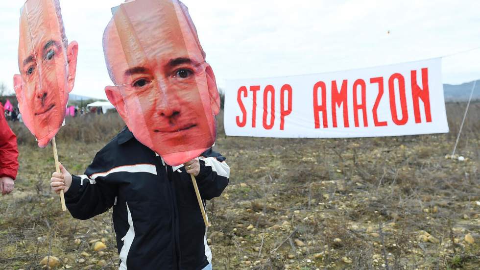 Plusieurs centaines de manifestants se mobilisent contre Amazon dans plusieurs villes de France