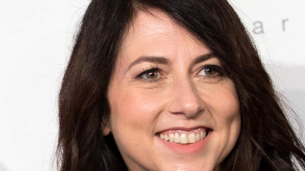 Avec les milliards d'Amazon, l'ex-femme de Jeff Bezos, MacKenzie Scott, secoue le monde de la philanthropie Avec les milliards d'Amazon, l'ex-femme de Jeff Bezos, MacKenzie Scott, secoue le monde de la philanthropie