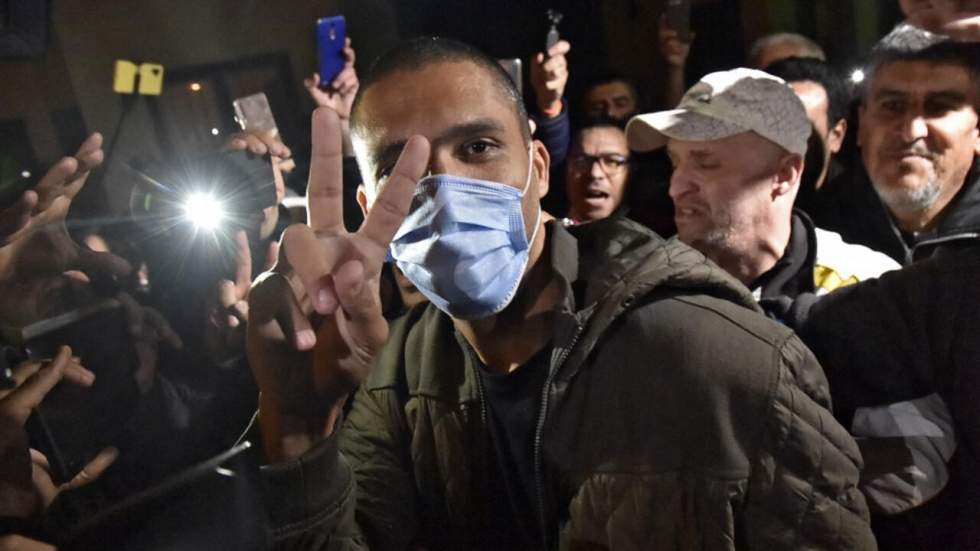 Algérie : le journaliste Khaled Drareni et des détenus du Hirak libérés après une grâce du président