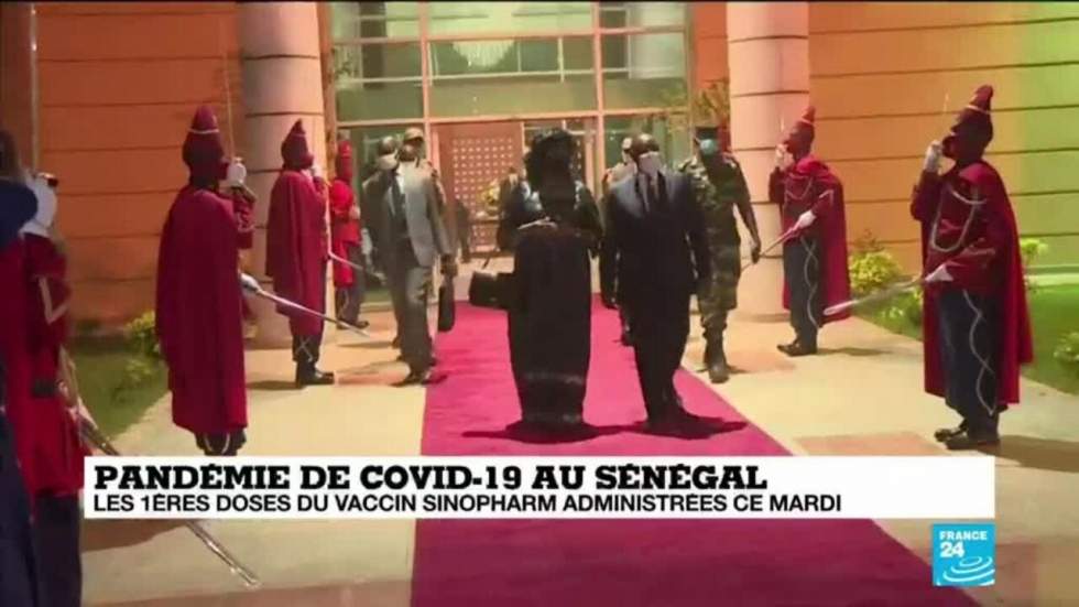 Covid-19 : le Sénégal commence à vacciner et réserve des doses à ses voisins