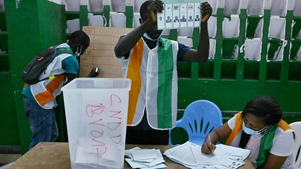 Côte d'Ivoire : le RHDP d'Alassane Ouattara obtient la majorité aux législatives