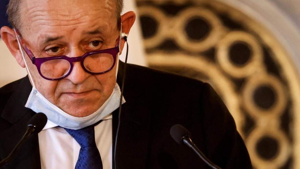 Jean-Yves Le Drian accuse les responsables libanais de "non-assistance à pays en danger"