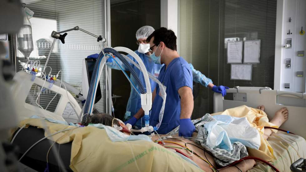 Covid-19 : il faudra bientôt trier les patients, alertent des médecins à Paris