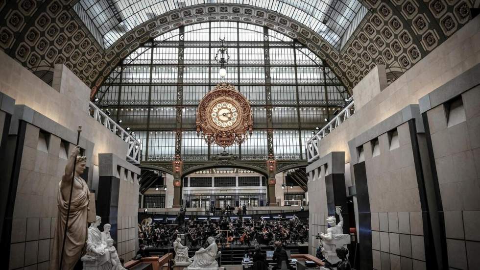 "Valéry Giscard d'Estaing" accolé aux noms des musées d'Orsay et de l'Orangerie