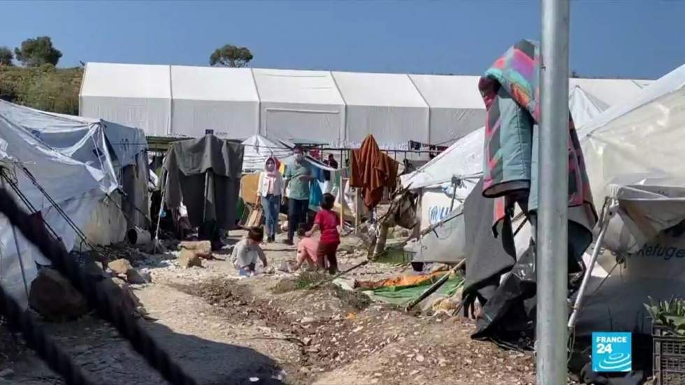 À Lesbos, les conditions de vie précaires des réfugiés dans l'attente d'un asile