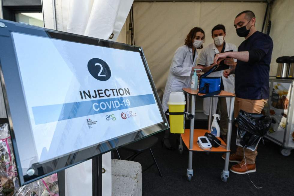 Covid-19 : un premier "vaccidrive" ouvre en France près de Montpellier Covid-19 : un premier "vaccidrive" ouvre en France près de Montpellier