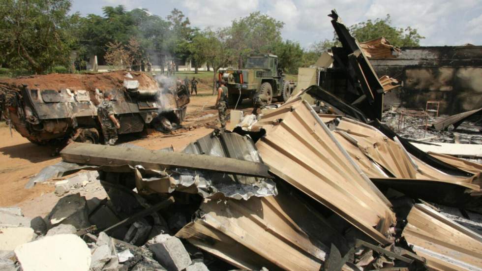 Bombardement de Bouaké : la perpétuité requise contre les trois accusés Bombardement de Bouaké : la perpétuité requise contre les trois accusés