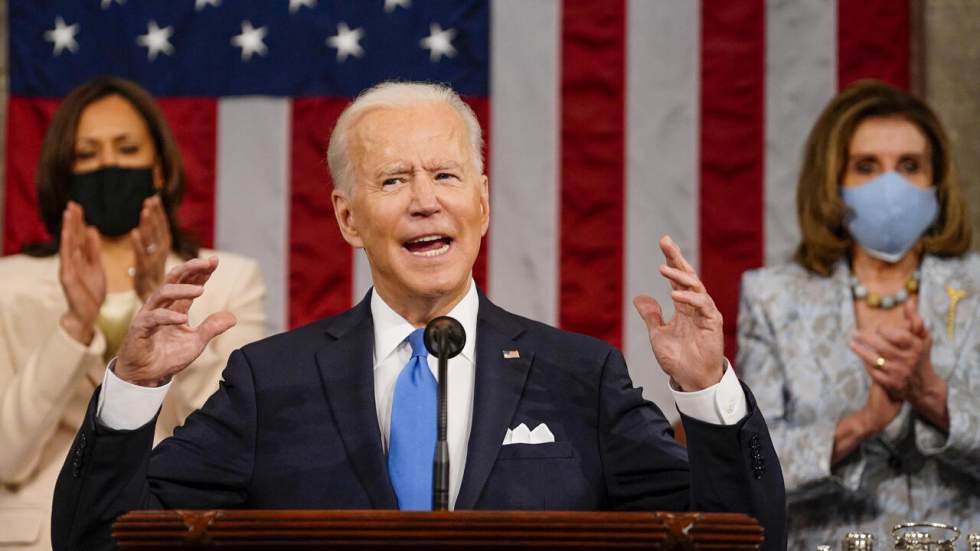 "Les États-Unis repartent de l'avant", salue Joe Biden devant le Congrès