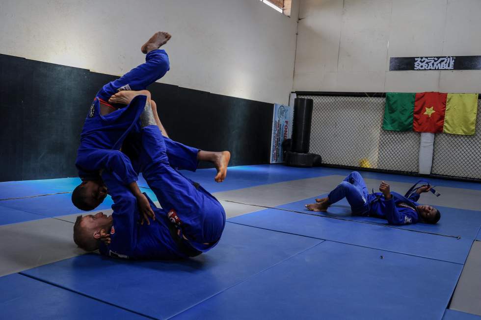 MMA : le retour triomphal de Francis Ngannou dans son village natal au Cameroun