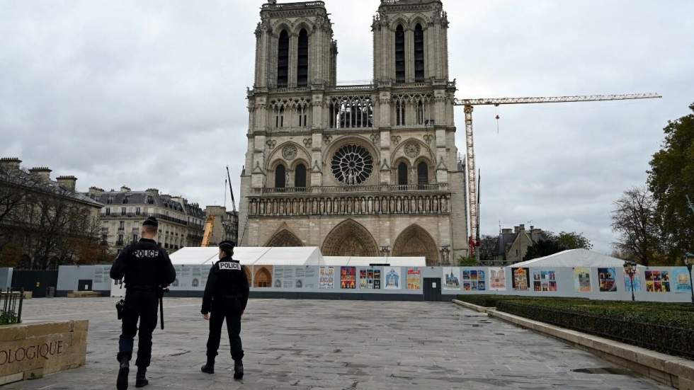 Fermeture provisoire du parvis de Notre-Dame en raison de pollution au plomb Fermeture provisoire du parvis de Notre-Dame en raison de pollution au plomb