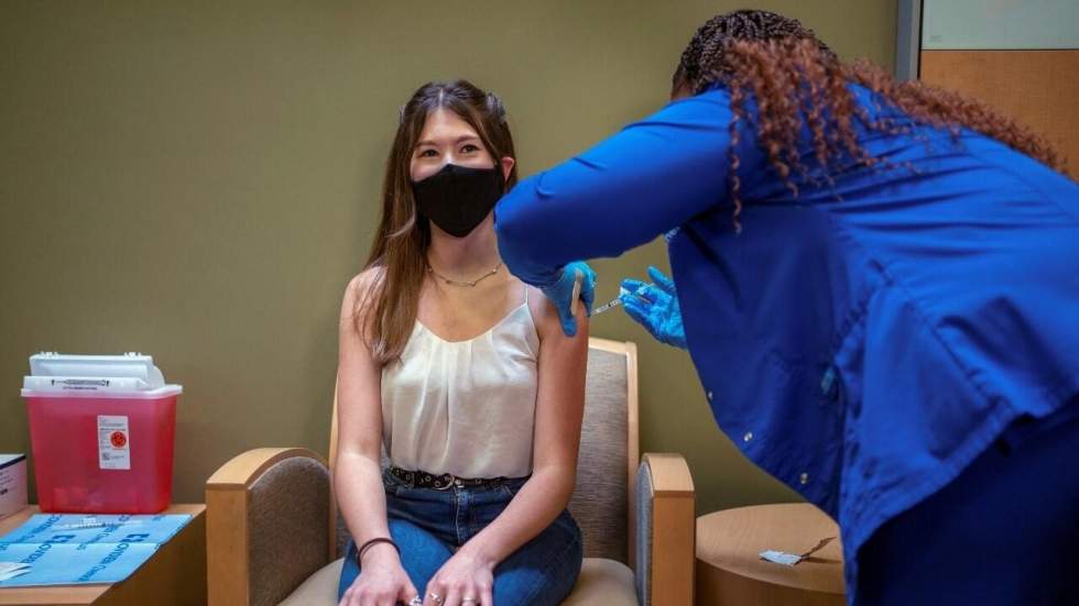 Covid-19 : le vaccin Pfizer/BioNTech approuvé pour les adolescents en Europe