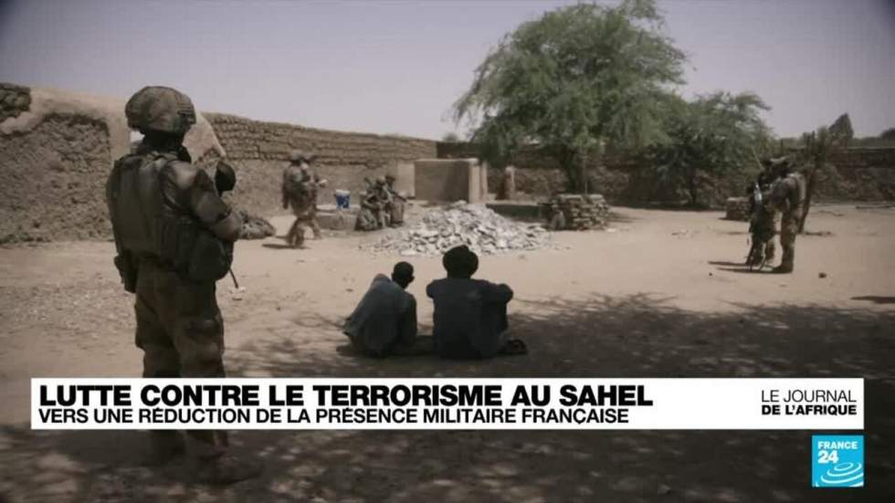 Emmanuel Macron amorce la réduction de la présence militaire française au Sahel
