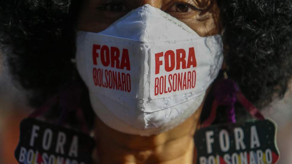 Brésil : des milliers de manifestants anti-Bolsonaro dans les rues