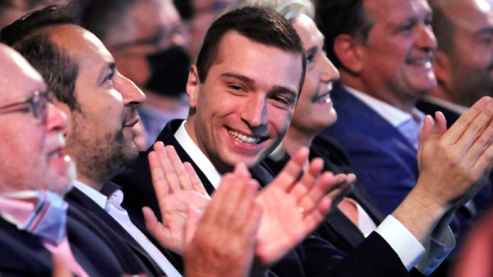 Marine Le Pen réélue à la tête du RN, Jordan Bardella assurera l'intérim pendant la présidentielle Marine Le Pen réélue à la tête du RN, Jordan Bardella assurera l'intérim pendant la présidentielle