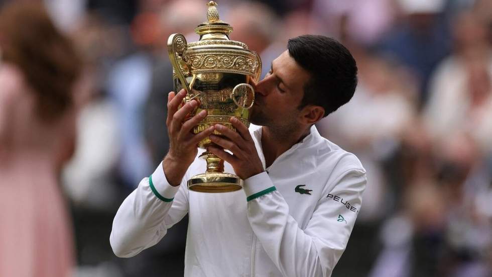 Wimbledon : Djokovic remporte un 20e Grand Chelem et égale Federer et Nadal