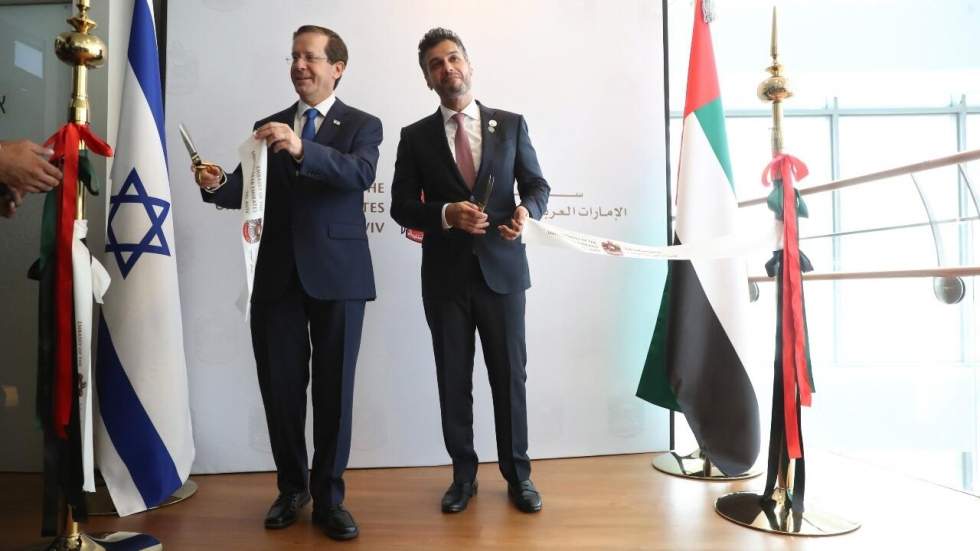 Les Émirats arabes unis inaugurent leur première ambassade en Israël