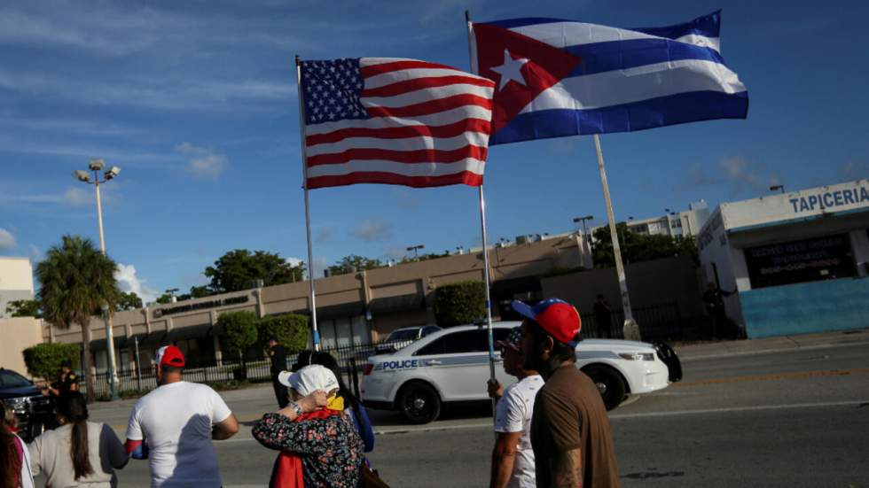 Les États-Unis imposent des sanctions symboliques contre Cuba