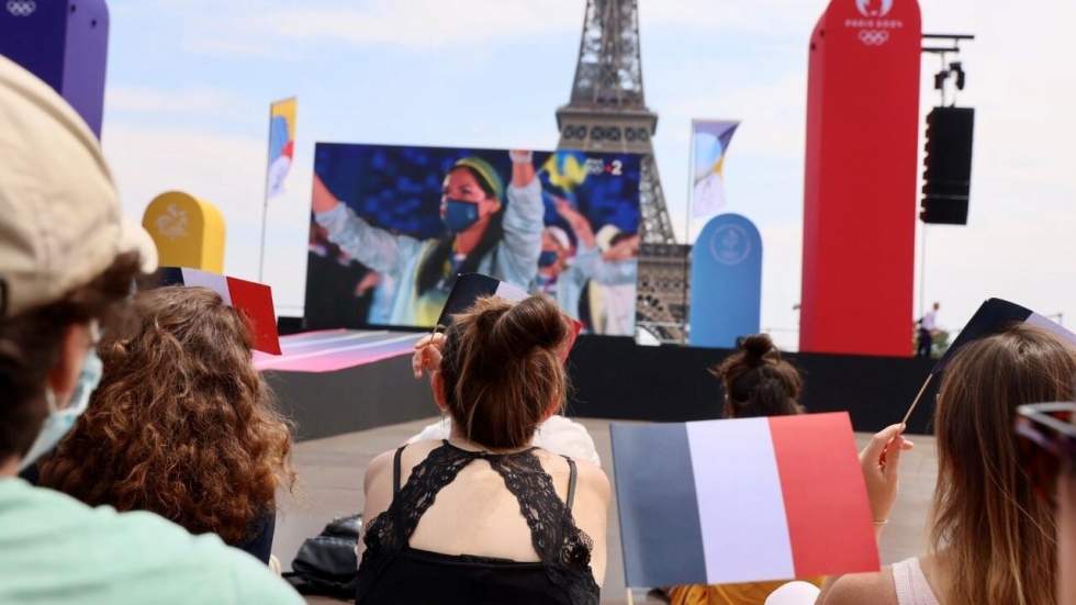 En images : Paris inaugure sa fan-zone pour les JO de Tokyo avec 2024 en ligne de mire En images : Paris inaugure sa fan-zone pour les JO de Tokyo avec 2024 en ligne de mire