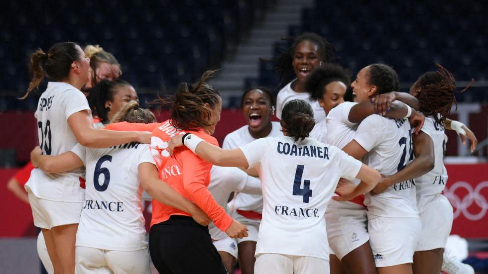 Tokyo 2021 : les handballeuses françaises en or, une revanche contre les Russes