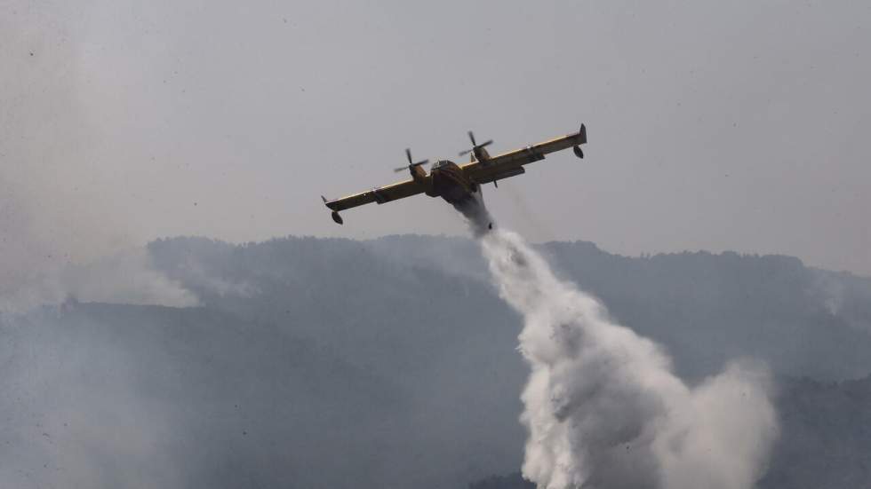 L'Algérie combat ses derniers incendies, le bilan humain s'alourdit