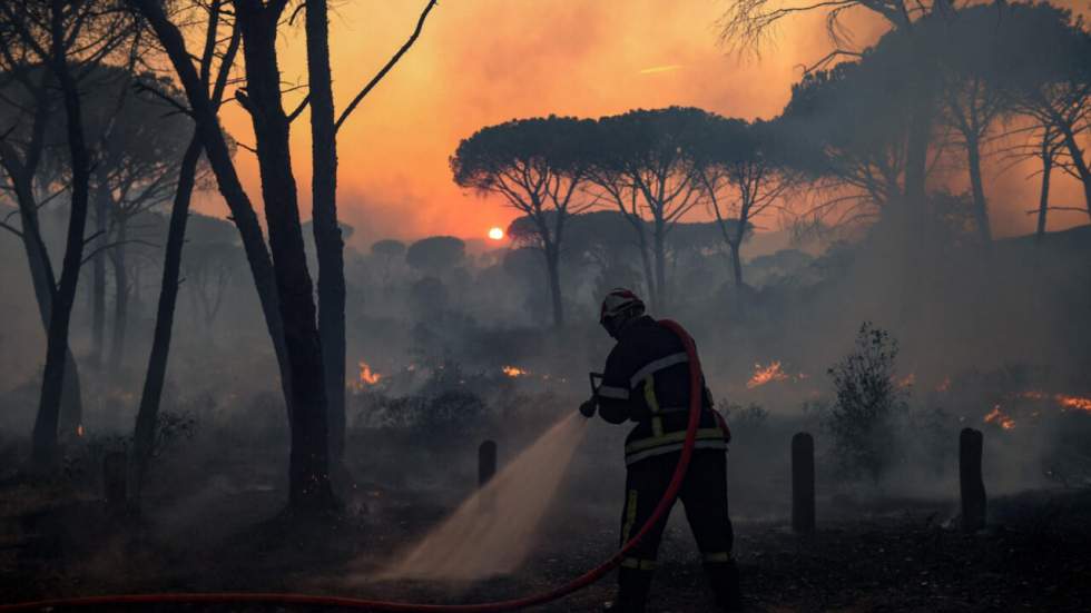 Violent incendie dans le Var : troisième jour de lutte, deux personnes décédées