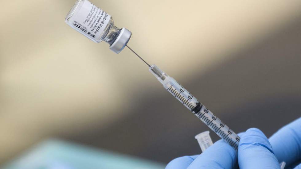 Covid-19 : pour l'OMS, une troisième dose de vaccin n'est pas nécessaire pour l'instant Covid-19 : pour l'OMS, une troisième dose de vaccin n'est pas nécessaire pour l'instant