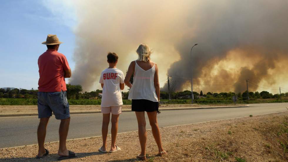 Le feu dans le Var toujours pas "fixé", mais des conditions météo plus favorables Le feu dans le Var toujours pas "fixé", mais des conditions météo plus favorables