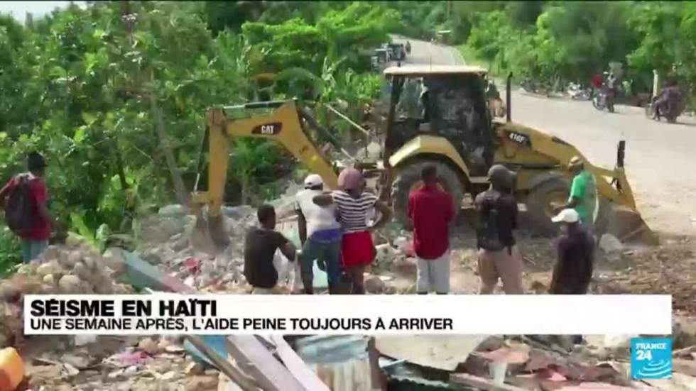 Haïti : une semaine après le séisme, la population toujours confrontée à l'urgence vitale Haïti : une semaine après le séisme, la population toujours confrontée à l'urgence vitale