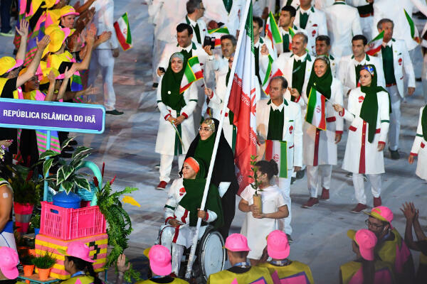 Tokyo 2021 : l'archère iranienne Zahra Nemati, championne et femme engagée