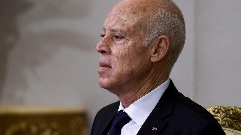 Crise en Tunisie : une révolution inachevée Crise en Tunisie : une révolution inachevée