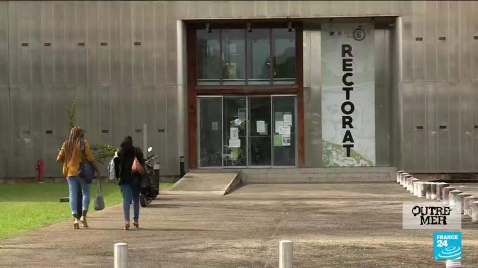 Covid-19 : la rentrée scolaire repoussée dans les Antilles et la zone "rouge" de la Guyane Covid-19 : la rentrée scolaire repoussée dans les Antilles et la zone "rouge" de la Guyane
