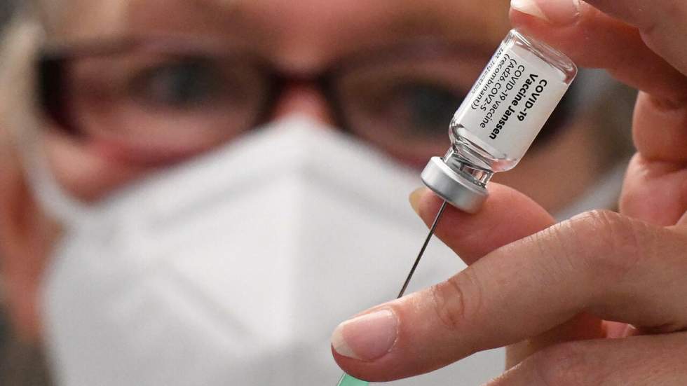 Covid-19 : 70 % des adultes de l'UE sont complètement vaccinés