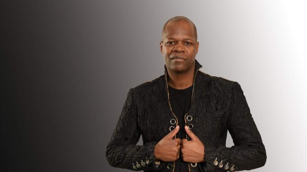 Amobé Mévégué, figure incontournable de la culture chez RFI et France 24, est mort Amobé Mévégué, figure incontournable de la culture chez RFI et France 24, est mort