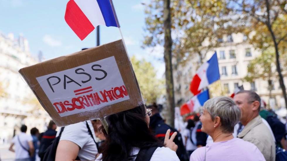 La mobilisation contre le passe sanitaire baisse de nouveau en France