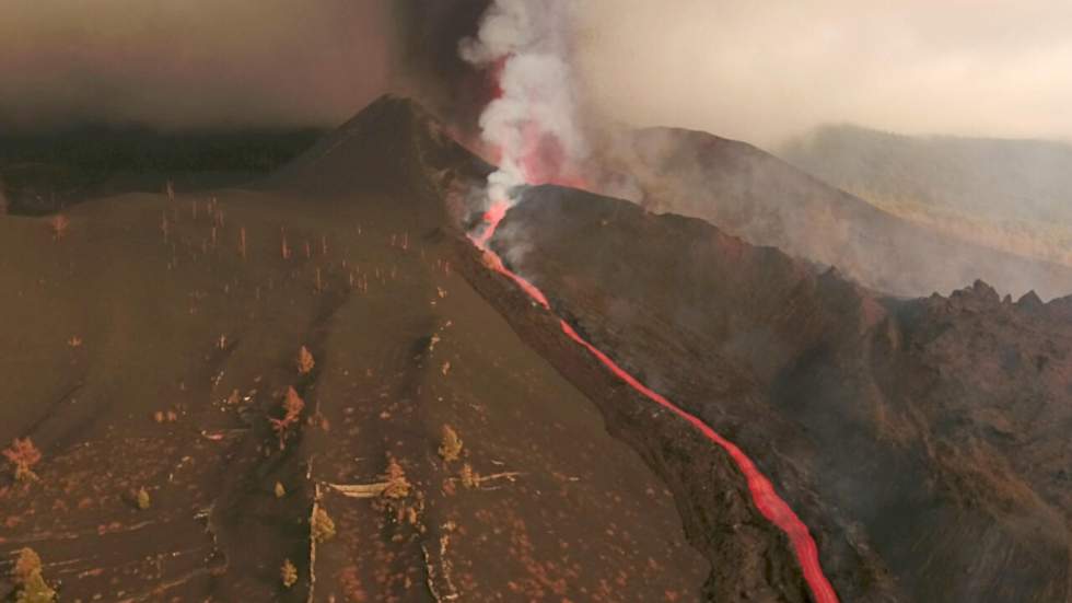 Aux Canaries, une éruption volcanique majeure qui reste sous contrôle