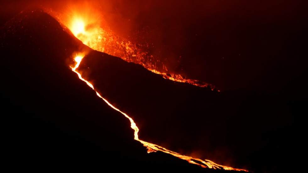 Aux Canaries, une éruption volcanique majeure qui reste sous contrôle