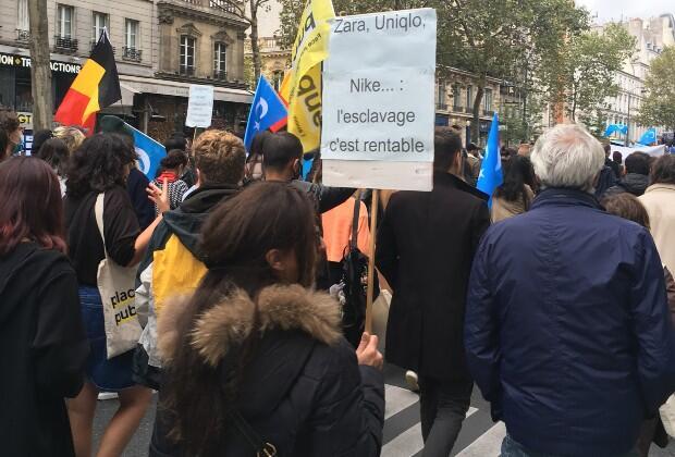 Soutien aux Ouïghours à Paris : "Ici, je peux dénoncer ce que la Chine a fait à ma famille”