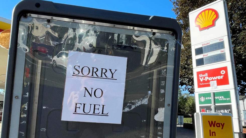 Pénurie de carburant au Royaume-Uni : l'armée approvisionnera dès lundi les stations-service