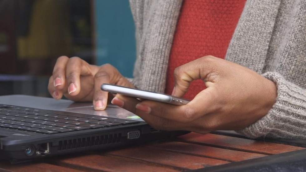 Madagascar : des usines à trolls s'invitent avec Facebook dans l'arène politique Madagascar : des usines à trolls s'invitent avec Facebook dans l'arène politique