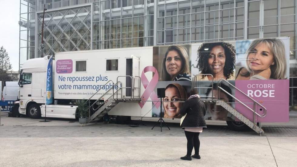 Un Mammobus pour dépister le cancer du sein dans les quartiers populaires