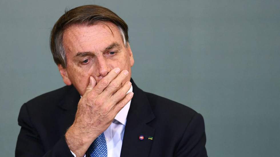 Covid-19 au Brésil : un rapport accablant risque de valoir des poursuites au président Bolsonaro Covid-19 au Brésil : un rapport accablant risque de valoir des poursuites au président Bolsonaro
