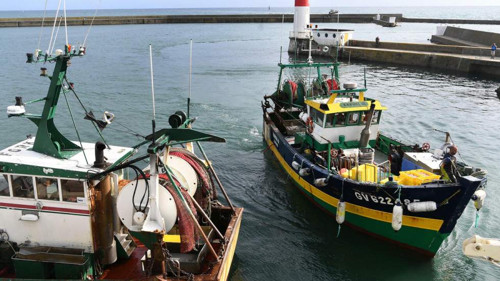 Pêche post-Brexit : la France interdit aux bateaux britanniques de débarquer