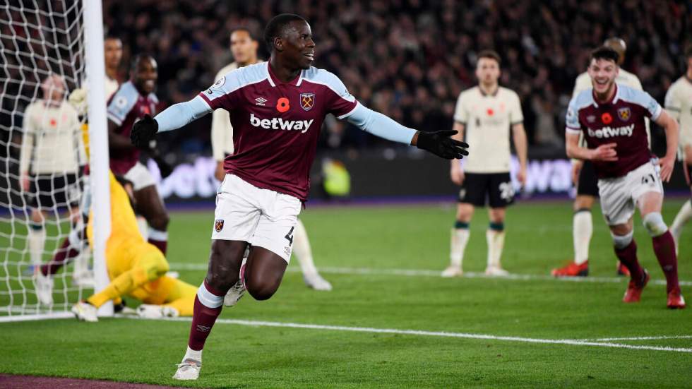 Foot européen : West Ham surprend Liverpool, le PSG prend le large