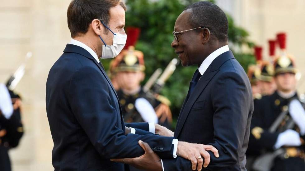 La France finalise solennellement la restitution de 26 œuvres d'art au Bénin La France finalise solennellement la restitution de 26 œuvres d'art au Bénin