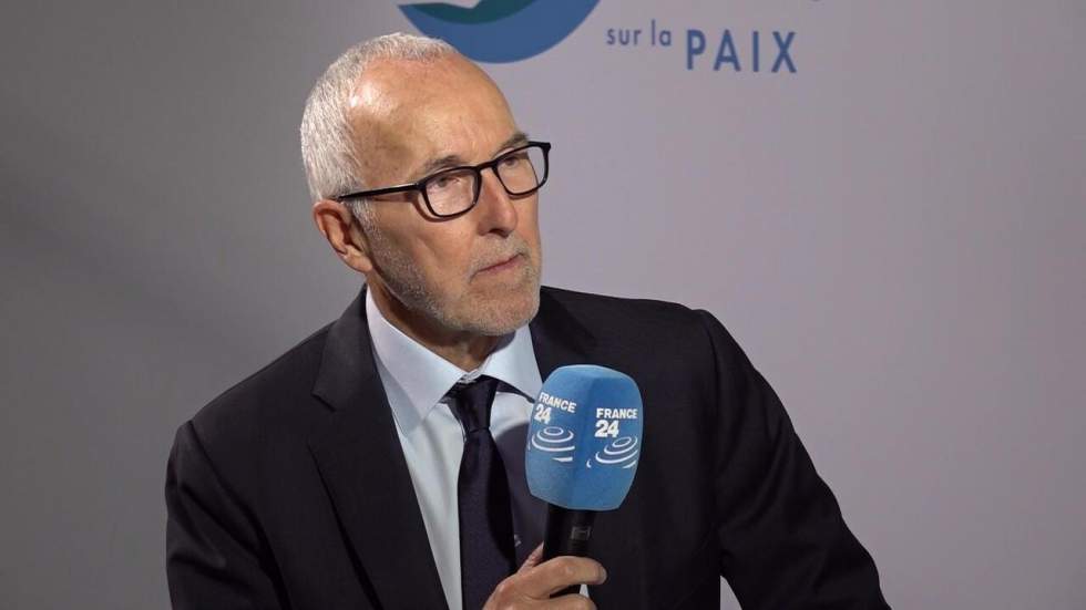 Frank McCourt, propriétaire de l'OM : "Sans les fans et les athlètes, il n'y a pas de foot" Frank McCourt, propriétaire de l'OM : "Sans les fans et les athlètes, il n'y a pas de foot"