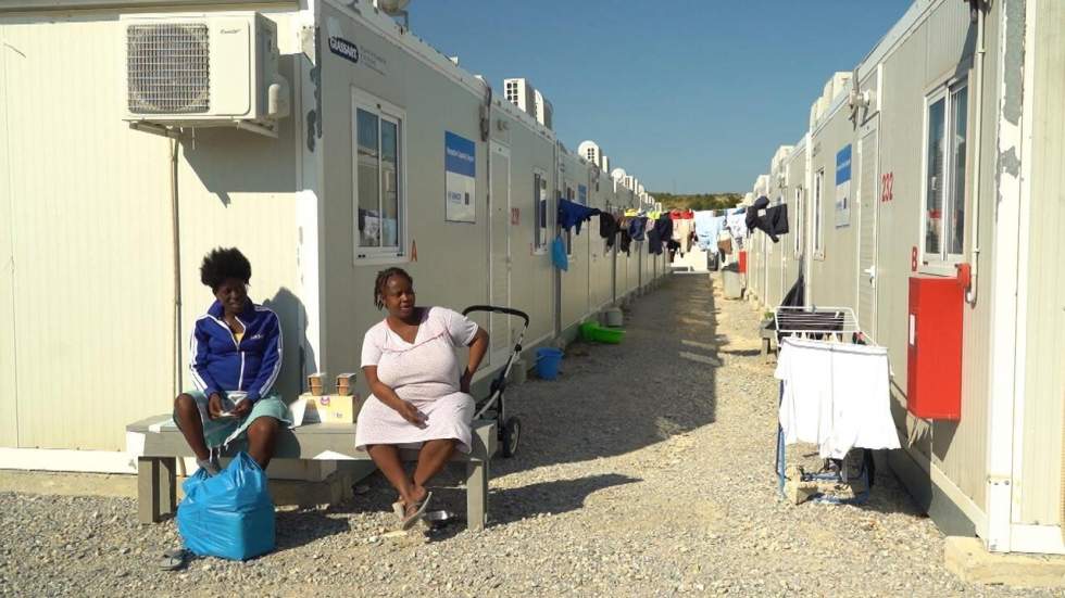 Grèce : le camp fermé de Samos, un "modèle européen" pour les demandeurs d'asile