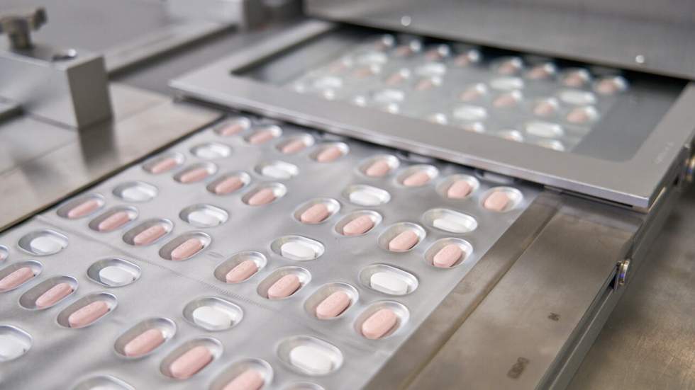 Les États-Unis commandent pour 5,29 milliards de dollars de pilules anti-Covid à Pfizer